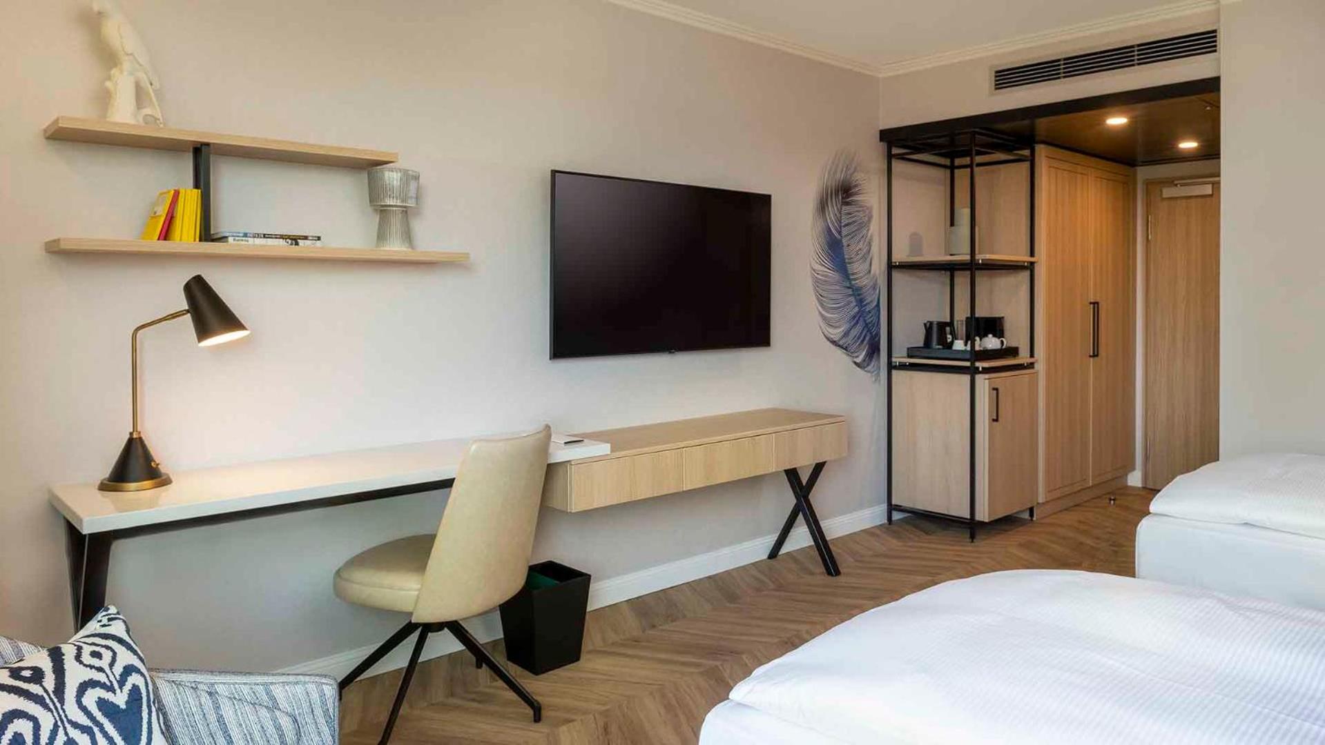 Executive Twin Room Lounge Access